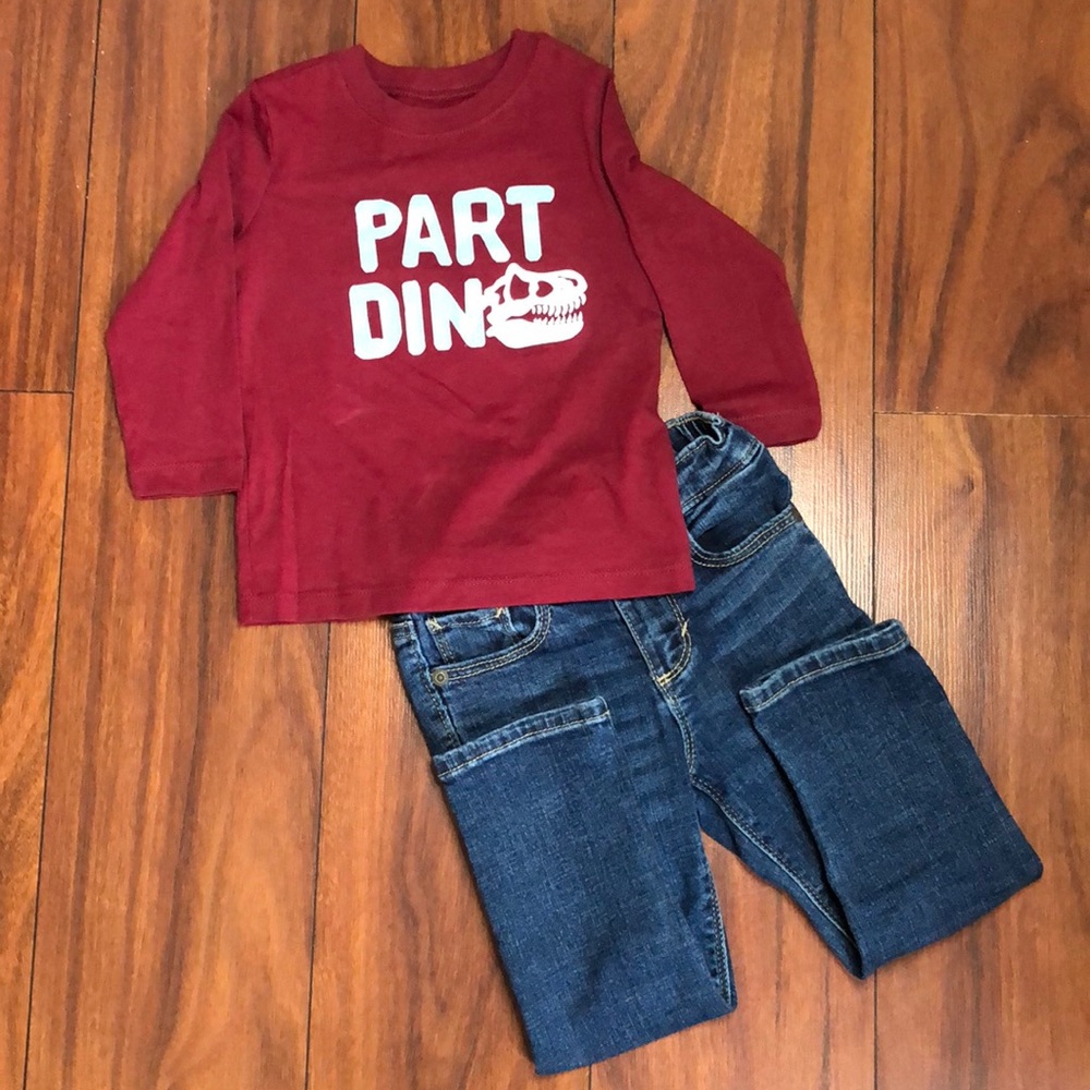 🛎 Carter’s Long Sleeve Burgundy Dino Shirt (12 Months) (SALE!)